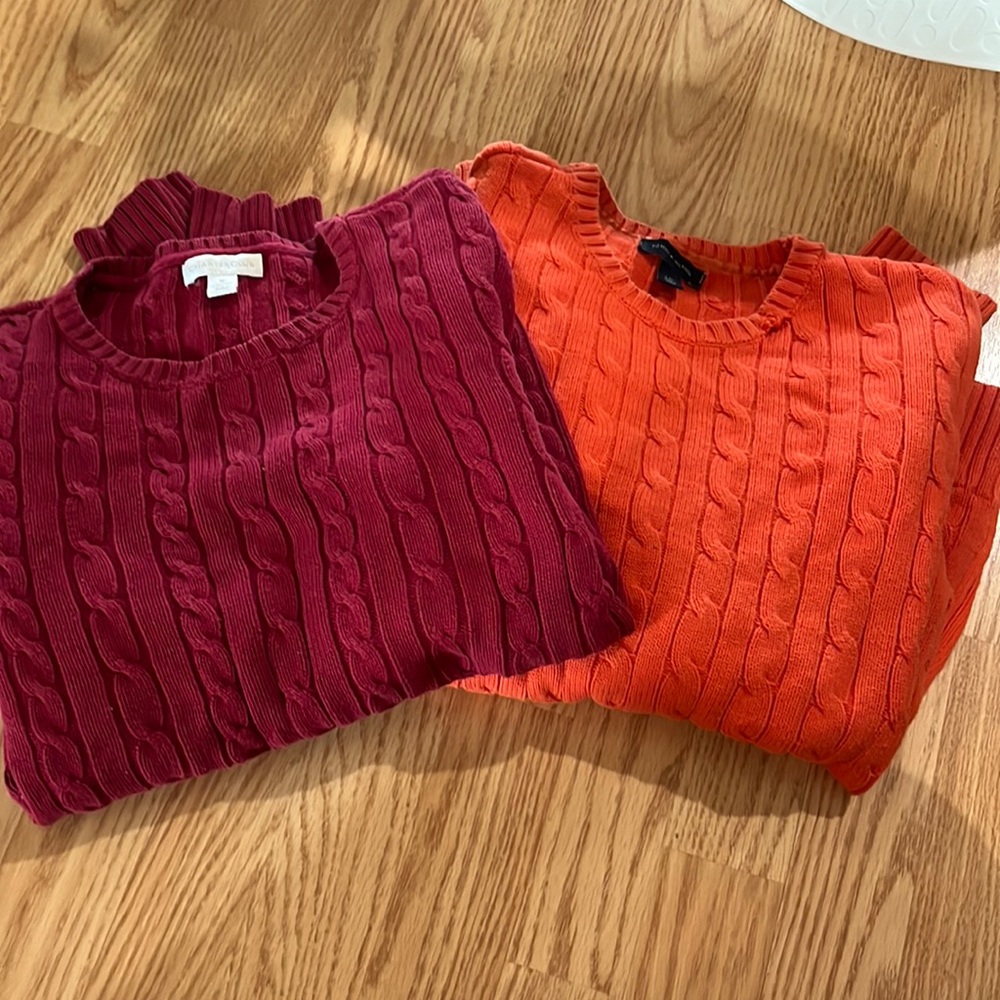 Women’s Crew Sweater Lot- Red Charter Club Size Med, Orange Tommy H. large